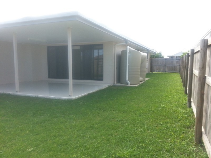30 Montgomery Street, Rural View QLD 4740