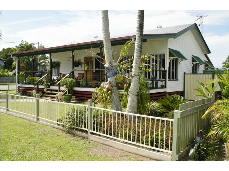 10 Deguara Avenue, Armstrong Beach QLD 4737