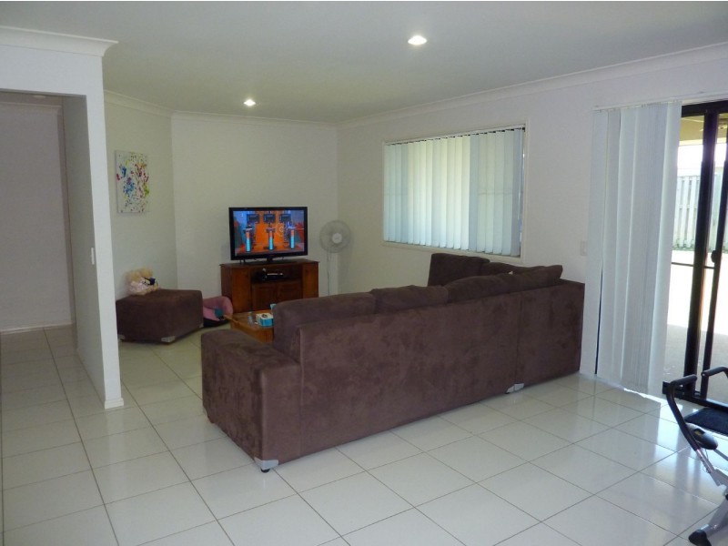 1 Bombo Court, Blacks Beach QLD 4740