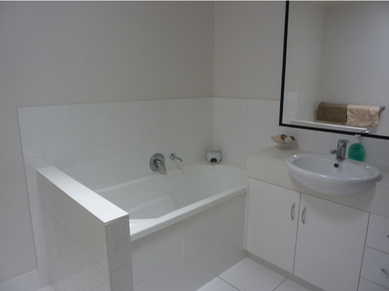1 Bombo Court, Blacks Beach QLD 4740
