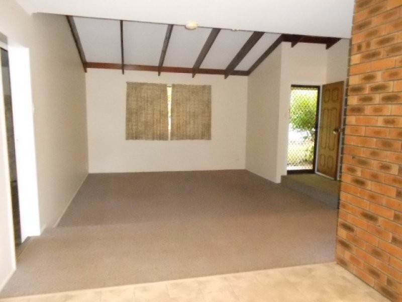 8 Shiral Drive, Andergrove QLD 4740