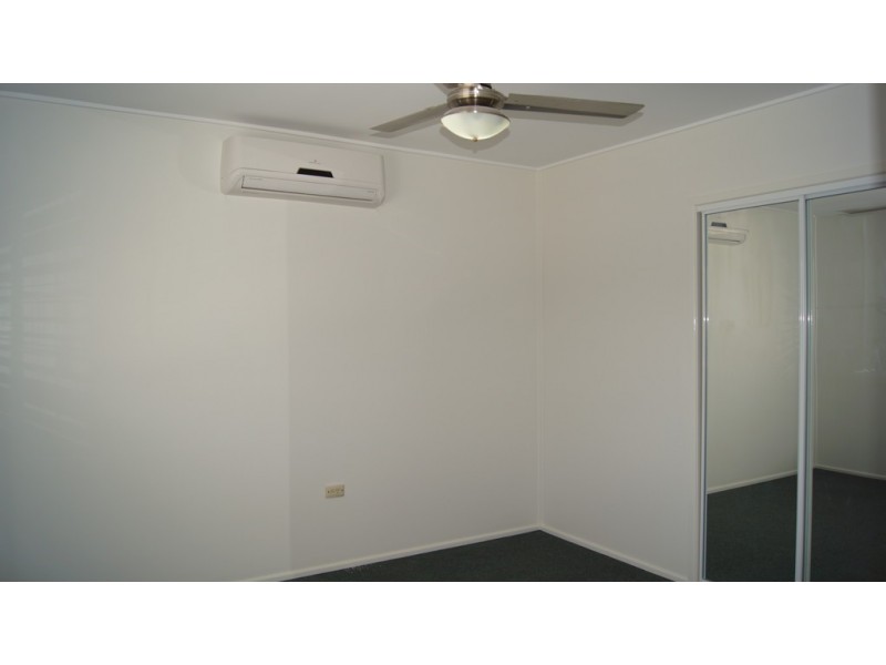1/221 Evan Street, South Mackay QLD 4740