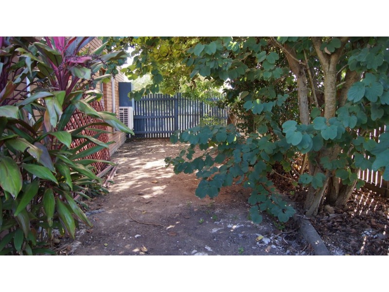 1/221 Evan Street, South Mackay QLD 4740