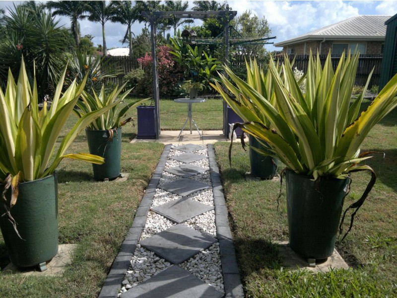 33 Schapers Road, Glenella QLD 4740