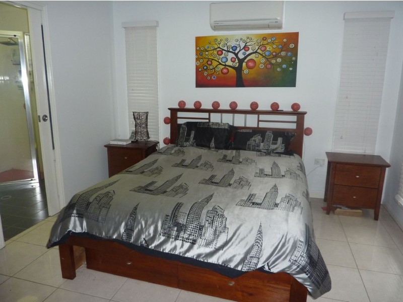 22 Woden Crescent, Ooralea QLD 4740