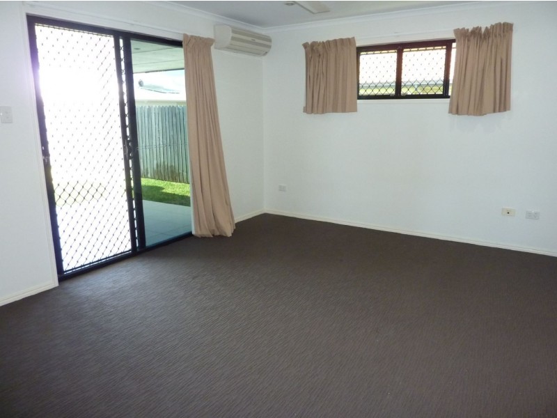 8 McAlary Drive, Eimeo QLD 4740