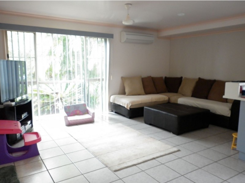 16 Dumfries Court, Beaconsfield QLD 4740