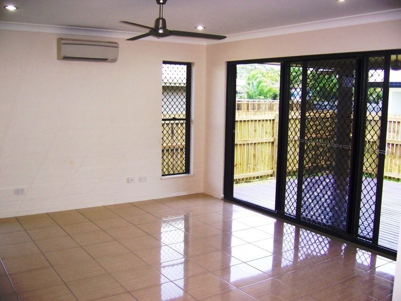 42 Monash Way, Ooralea QLD 4740