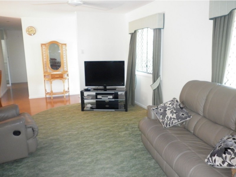 1 Barton Street, West Mackay QLD 4740