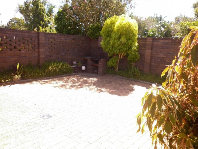 1 Barton Street, West Mackay QLD 4740