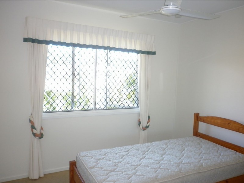 1 Barton Street, West Mackay QLD 4740