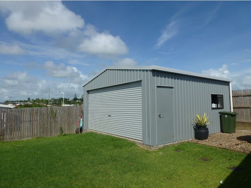 6 Montgomery Street, Rural View QLD 4740