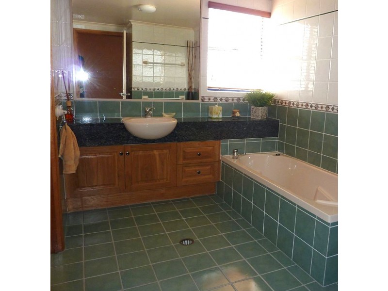 8/7 Megan Place, Mackay Harbour QLD 4740