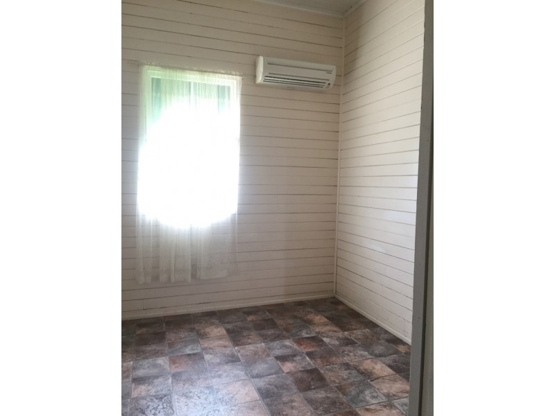 77 Wood Street, Mackay QLD 4740