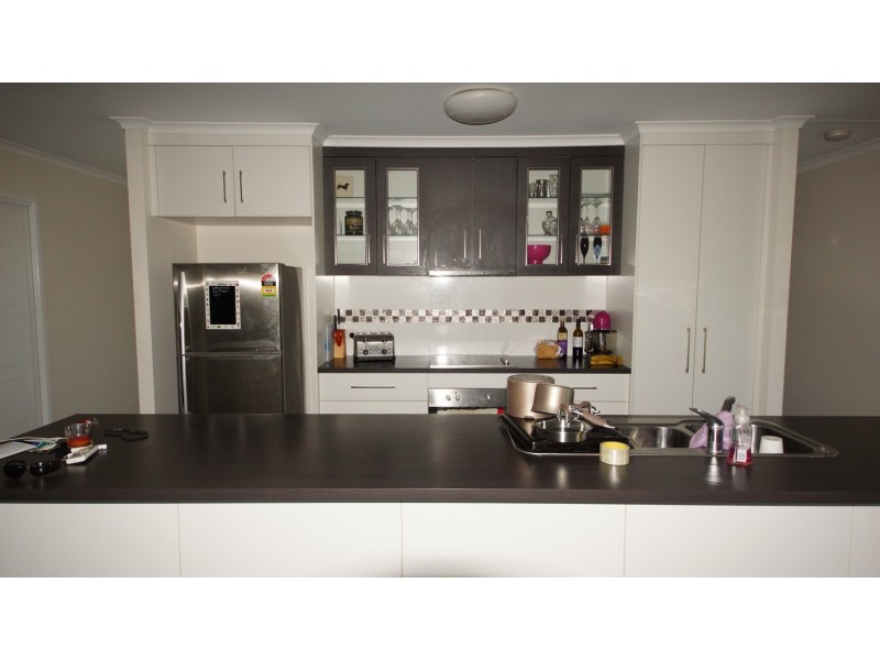 8 Sidon Court, Ooralea QLD 4740