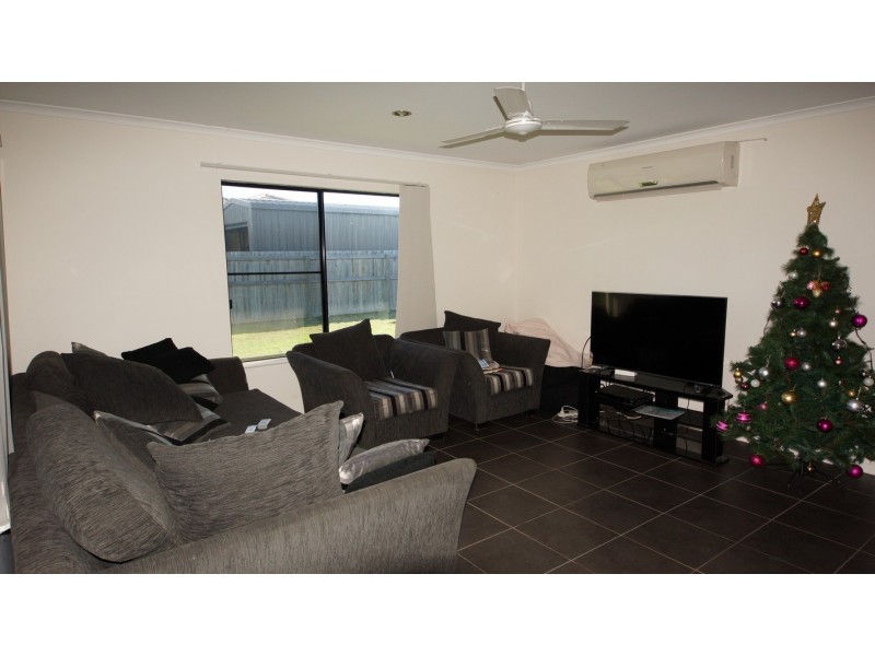 8 Sidon Court, Ooralea QLD 4740