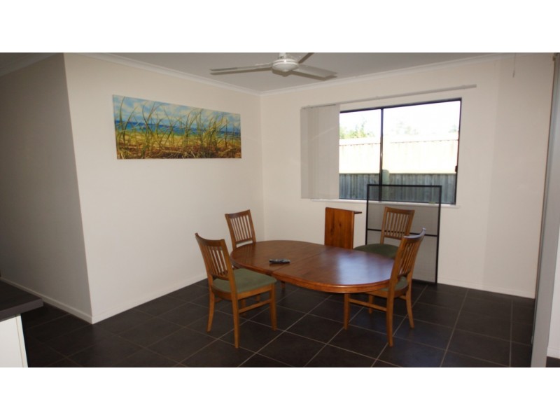 8 Sidon Court, Ooralea QLD 4740