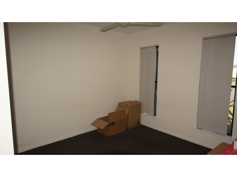 8 Sidon Court, Ooralea QLD 4740