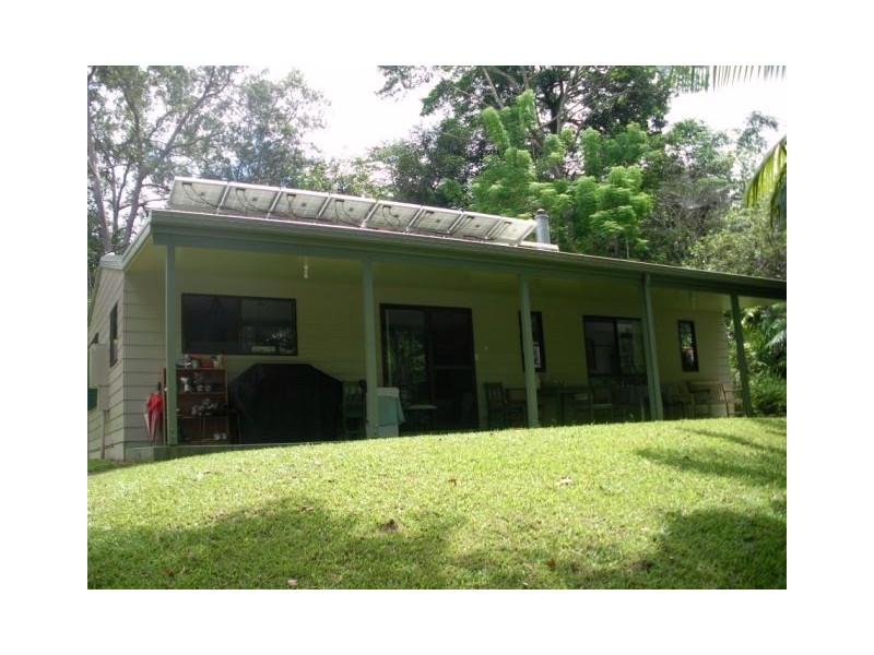22 Boulder Road, Finch Hatton QLD 4756
