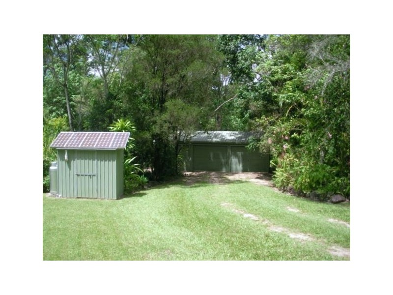 22 Boulder Road, Finch Hatton QLD 4756