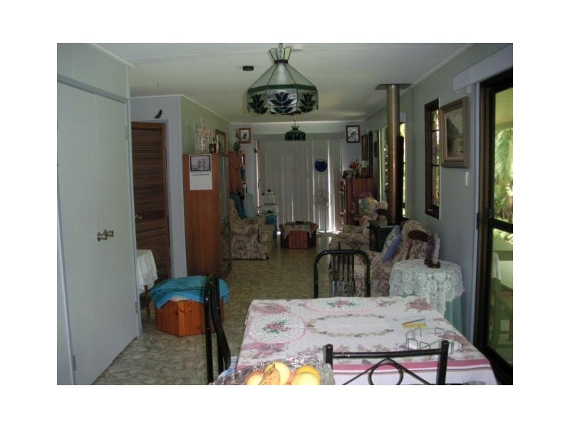 22 Boulder Road, Finch Hatton QLD 4756