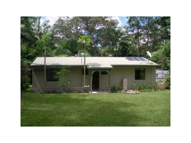 22 Boulder Road, Finch Hatton QLD 4756