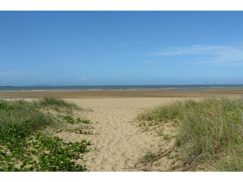 49 Bucasia Esplanade, Bucasia QLD 4750