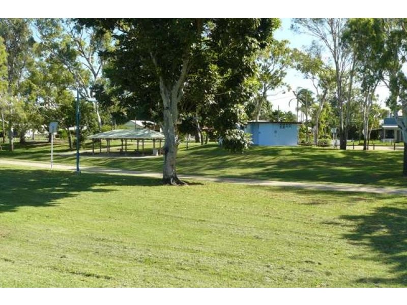 49 Bucasia Esplanade, Bucasia QLD 4750
