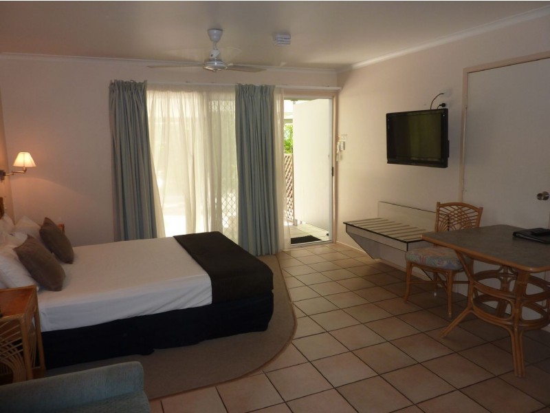 7A and 7B / 26 Bourke Street, Blacks Beach QLD 4740