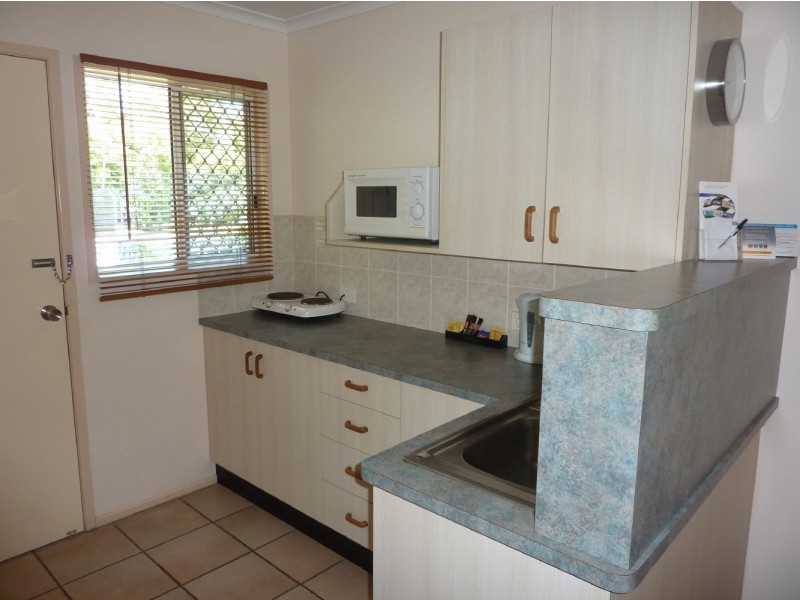 7A and 7B / 26 Bourke Street, Blacks Beach QLD 4740