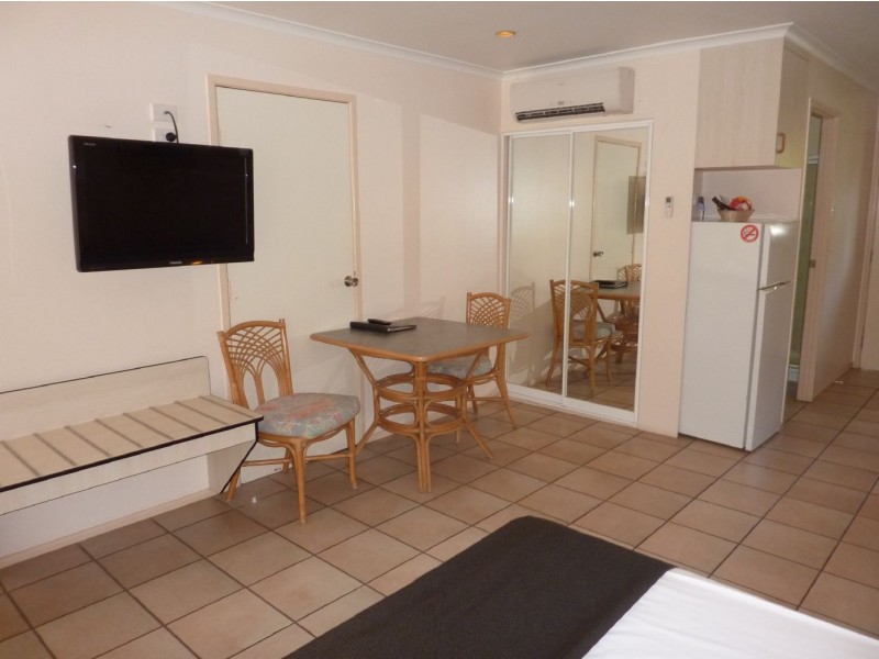 7A and 7B / 26 Bourke Street, Blacks Beach QLD 4740