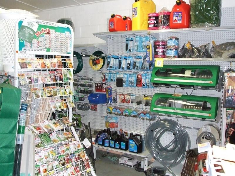 13 Anzac Parade, Finch Hatton QLD 4756