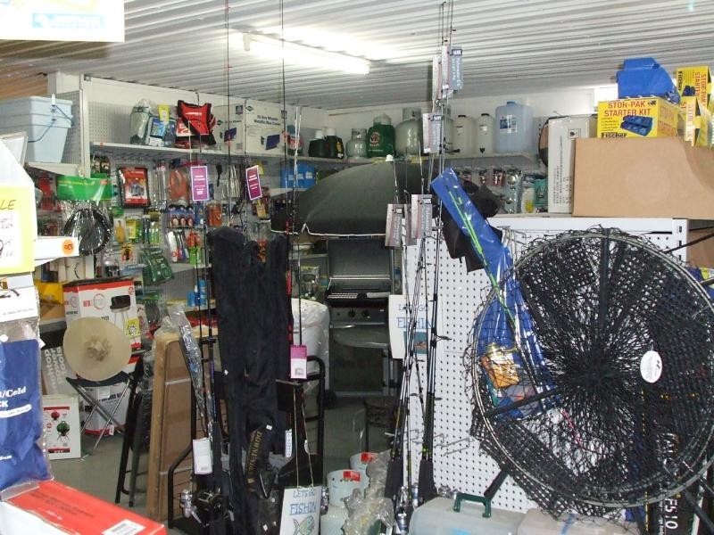 13 Anzac Parade, Finch Hatton QLD 4756