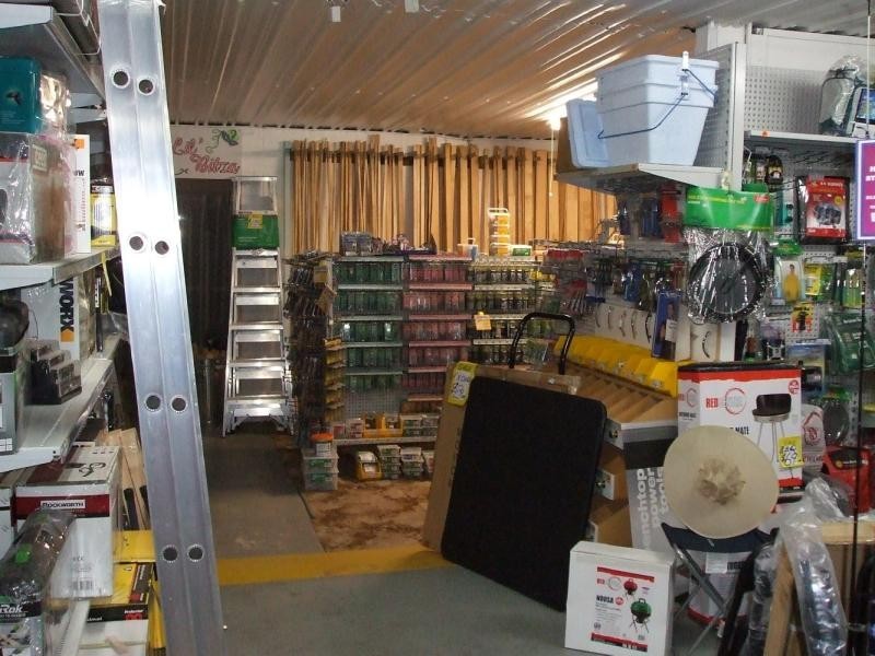 13 Anzac Parade, Finch Hatton QLD 4756