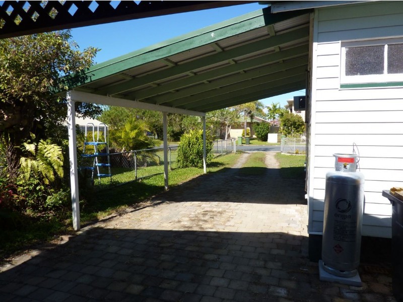 25 Martin Street, North Mackay QLD 4740