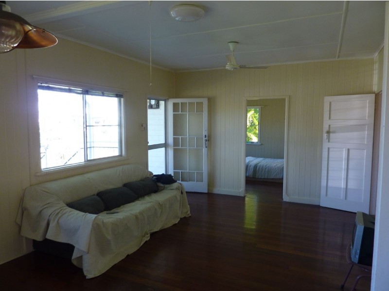 25 Martin Street, North Mackay QLD 4740