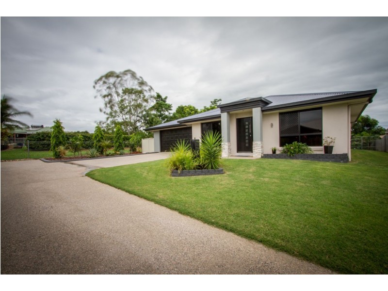 15  Benjamin Court, Walkerston QLD 4751