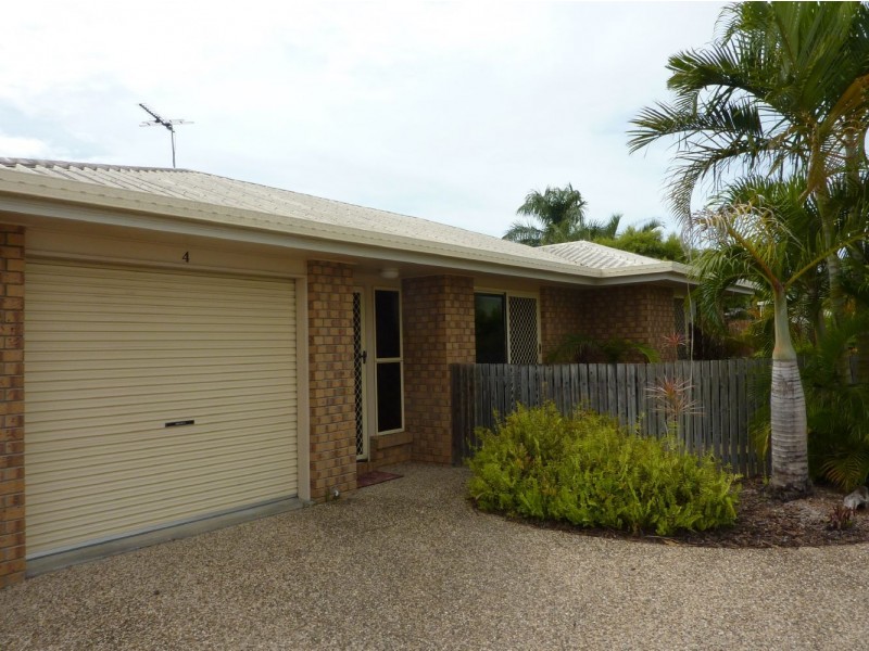 4/3 Ribbon Court, Glenella QLD 4740