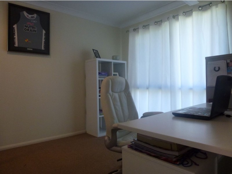 20 Eva Parade, Glenella QLD 4740