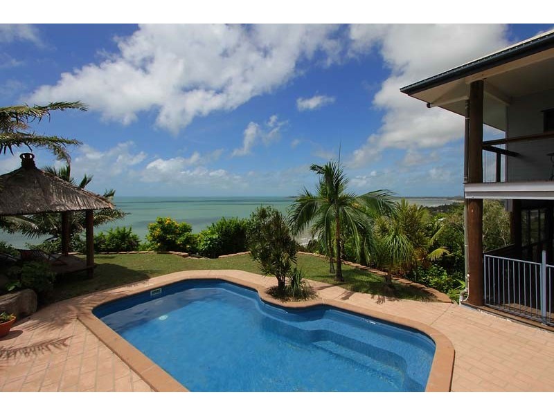 4 Ian Wood Drive, Dolphin Heads QLD 4740