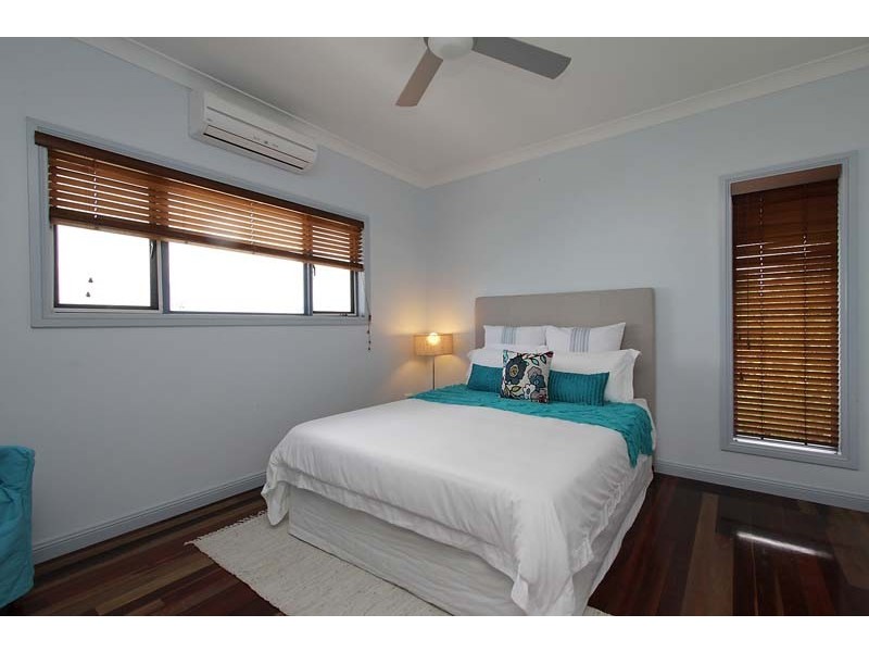 4 Ian Wood Drive, Dolphin Heads QLD 4740