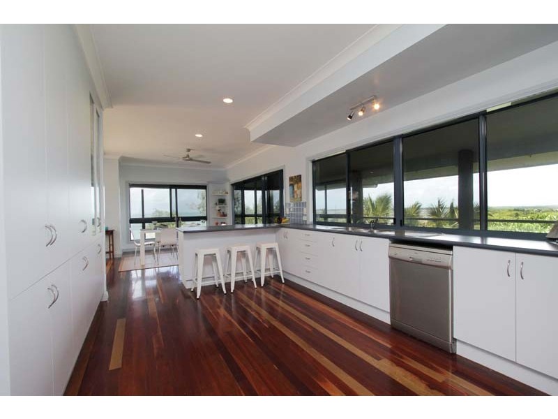 4 Ian Wood Drive, Dolphin Heads QLD 4740