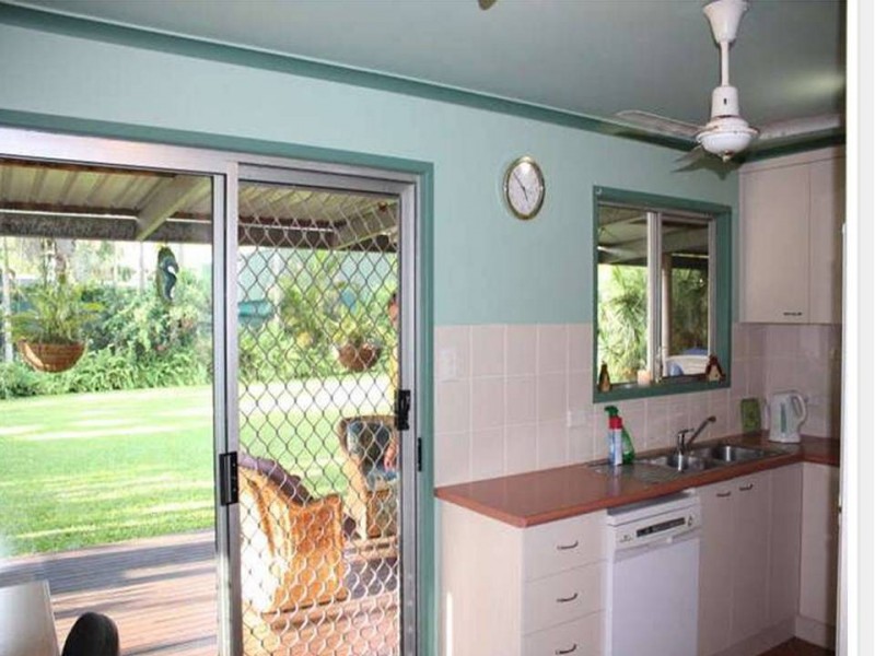13 Salmon Avenue, Eimeo QLD 4740