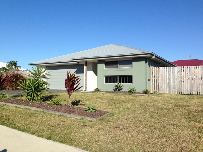 14 Hawkins Street, Bucasia QLD 4750