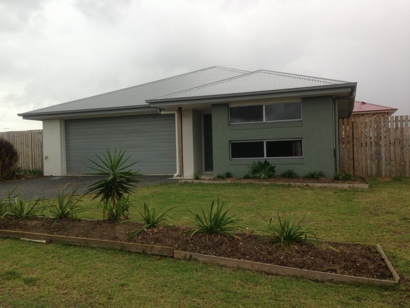 14 Hawkins Street, Bucasia QLD 4750