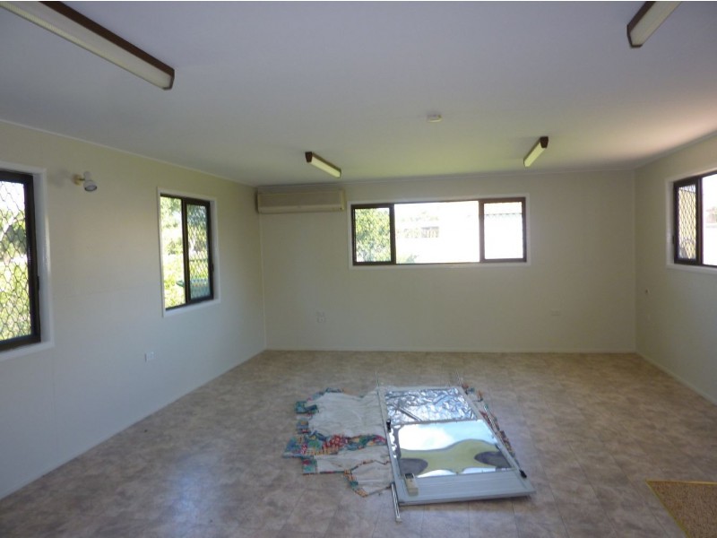 1 George Milton Street, West Mackay QLD 4740