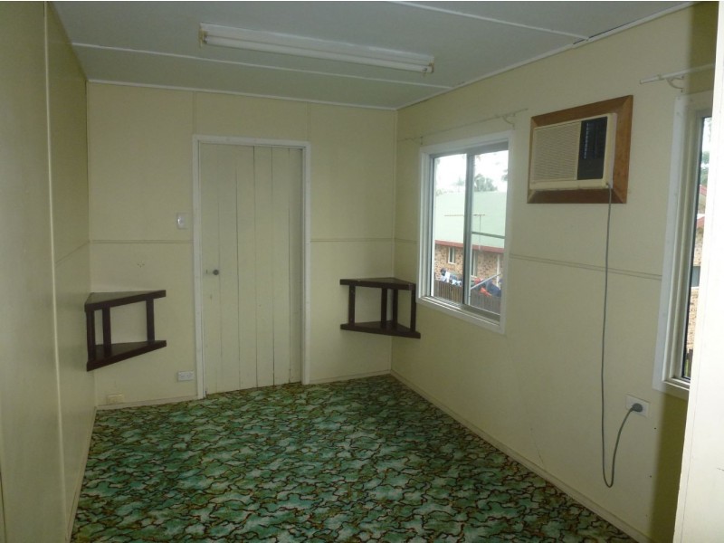 7 Youngs Lane, Walkerston QLD 4751