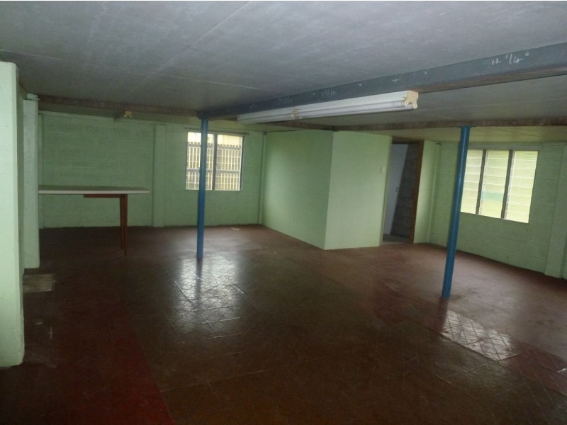 7 Youngs Lane, Walkerston QLD 4751