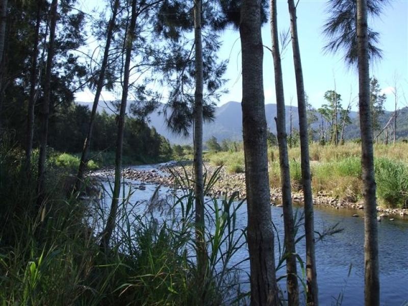 5708 Mackay Eungella Road, Finch Hatton QLD 4756