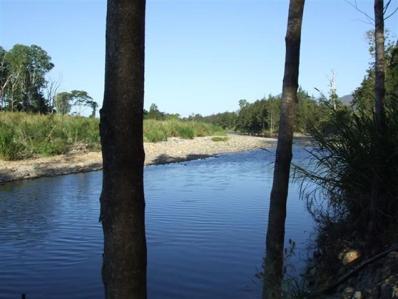 5708 Mackay Eungella Road, Finch Hatton QLD 4756
